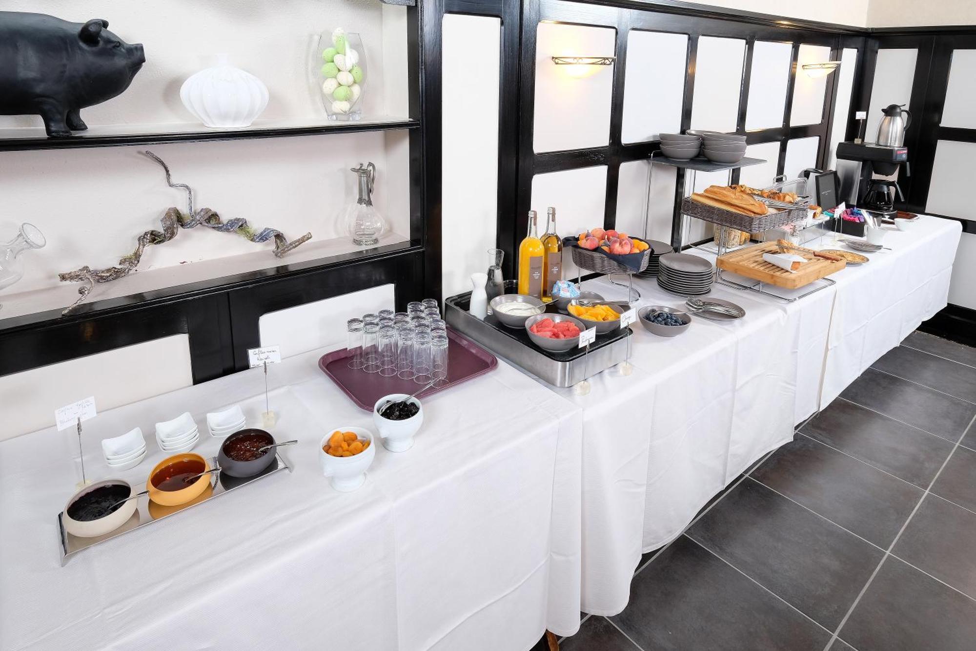 Logis Hotel Restaurant Nougier Saint-Etienne-de-Fursac Ngoại thất bức ảnh