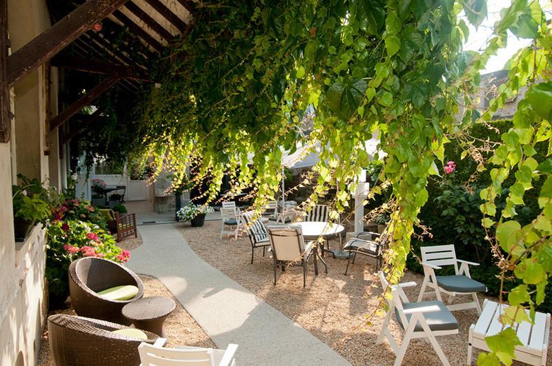 Logis Hotel Restaurant Nougier Saint-Etienne-de-Fursac Ngoại thất bức ảnh