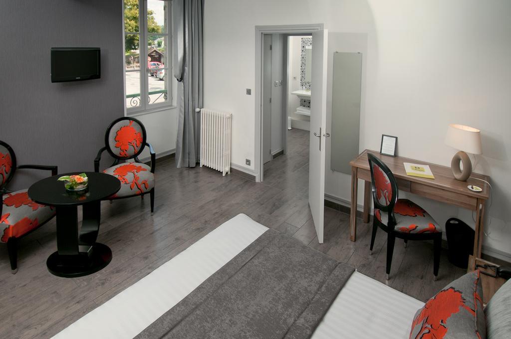 Logis Hotel Restaurant Nougier Saint-Etienne-de-Fursac Ngoại thất bức ảnh